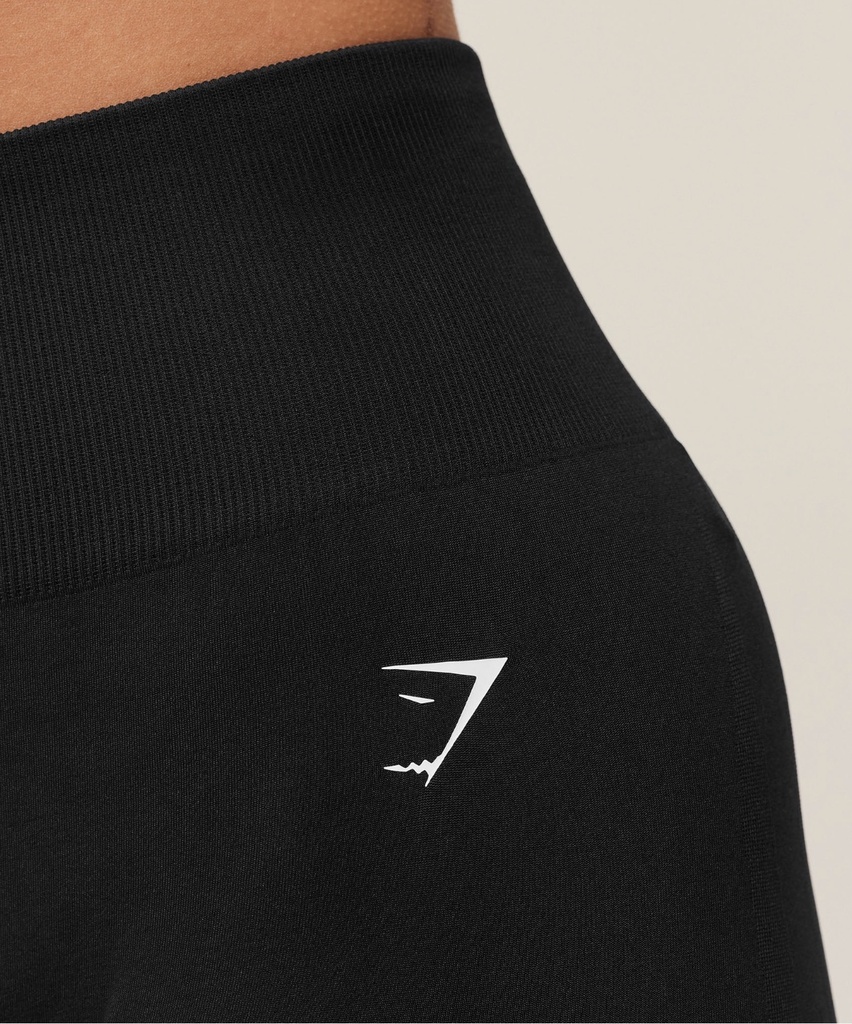 EVERYDAY SHORT